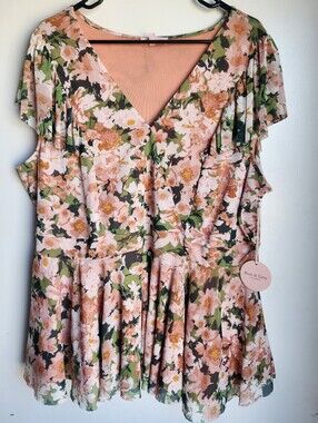 Floral 3x V-Neck Peplum Top in Pink and Green